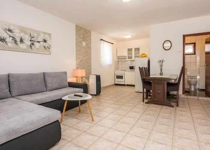 Susa By Interhome Apartman Vir