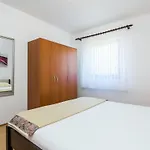 Apartament Susa By Interhome Vir